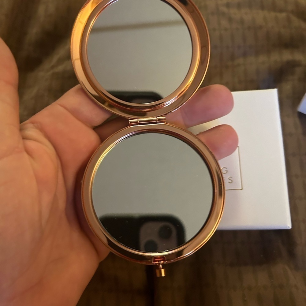 MRS. Compact mirror - Picture 2 of 5